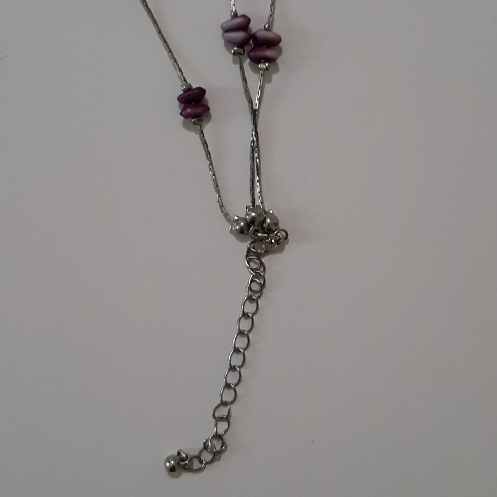 3 pieces of jewelry, 2 necklaces and a bracelet. - Picture 5 of 7